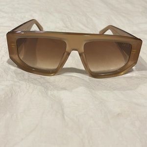 Backtrack Dezi Sunglases color: HONEY MAPLE/ UMBER FADED